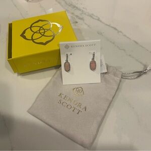 Kendra Scott Blush Pink Oval Earrings